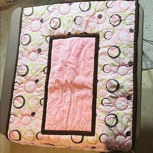 Toddler Pink and Brown Circle Patterned Quilt